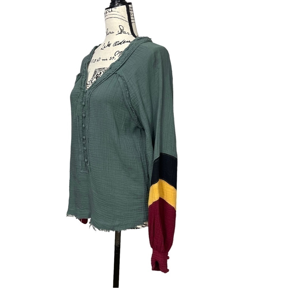 Fate Boutique Boho Blouson Sleeve Color Block Top with Green, Black, Yellow, Red - Picture 6 of 11